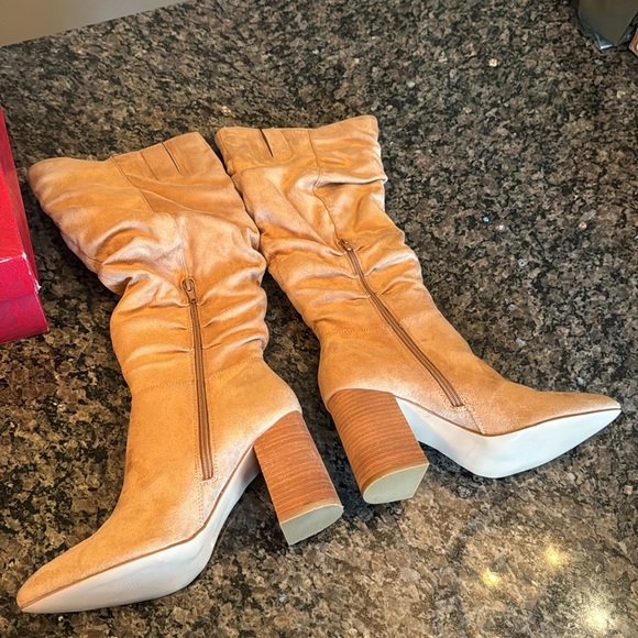 Carlos Kandi Brûlée tall heel boots NIB 10M - Picture 7 of 10